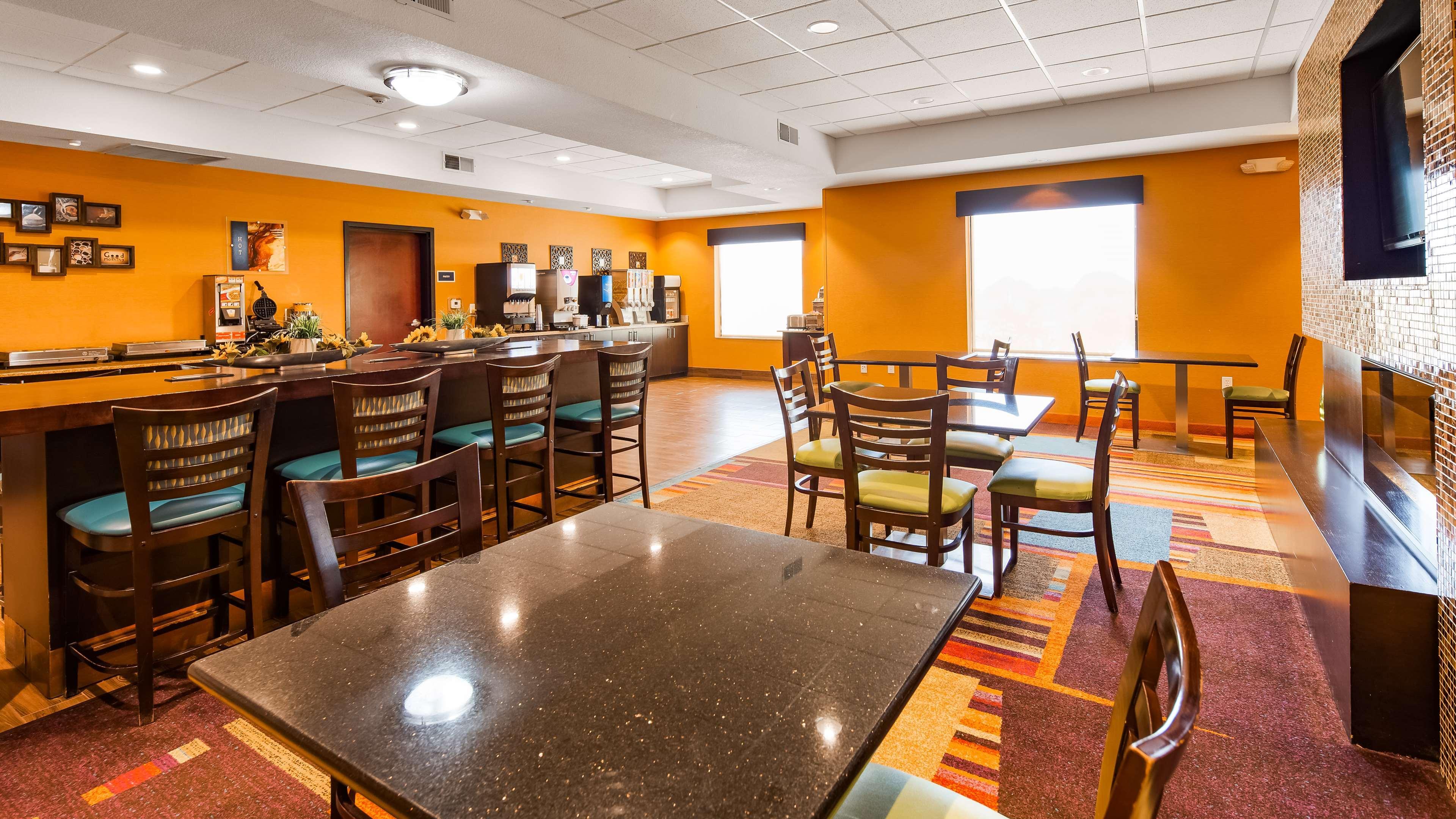 Best Western Plus Hiawatha Hotel Exterior foto