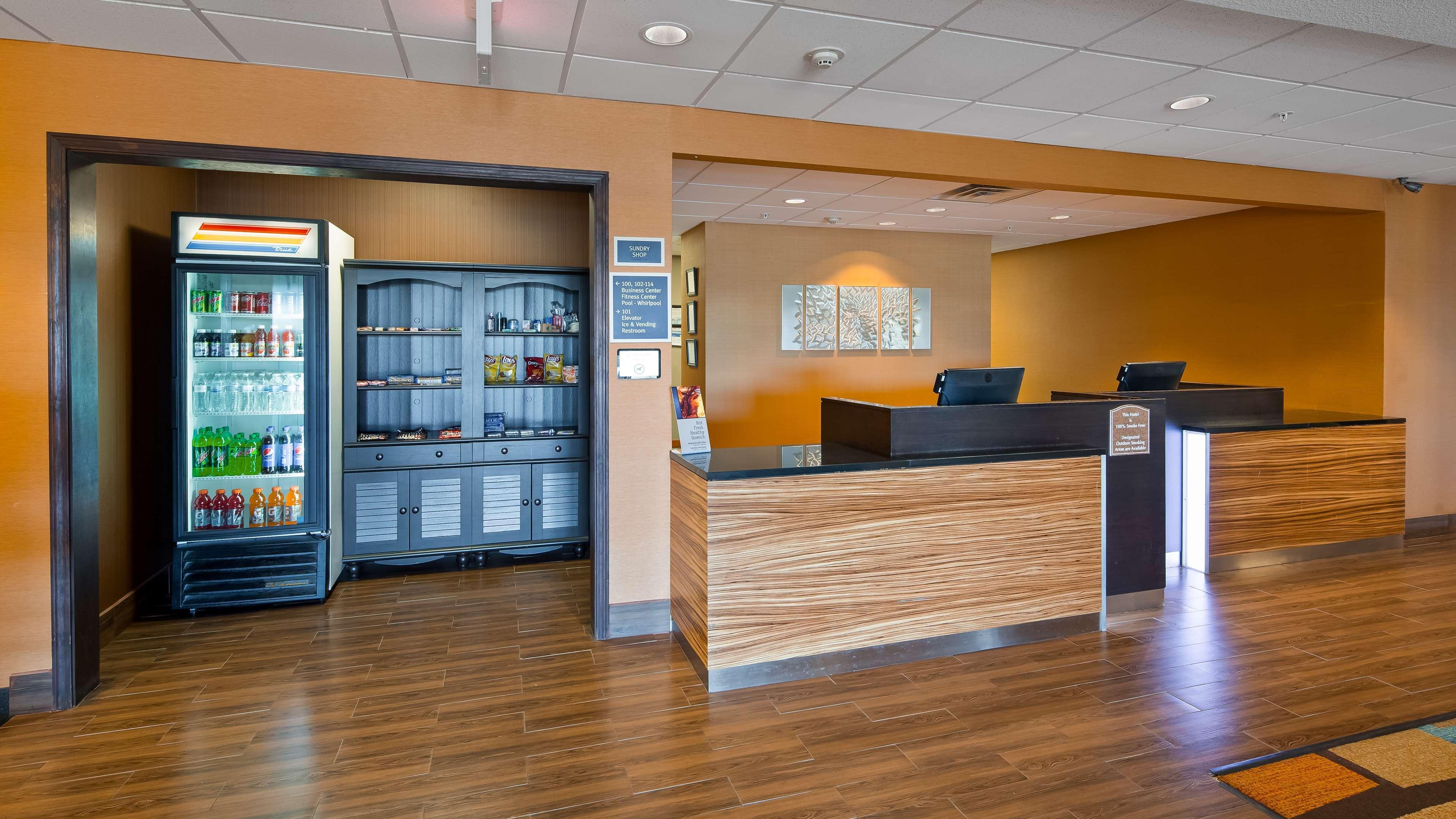 Best Western Plus Hiawatha Hotel Exterior foto